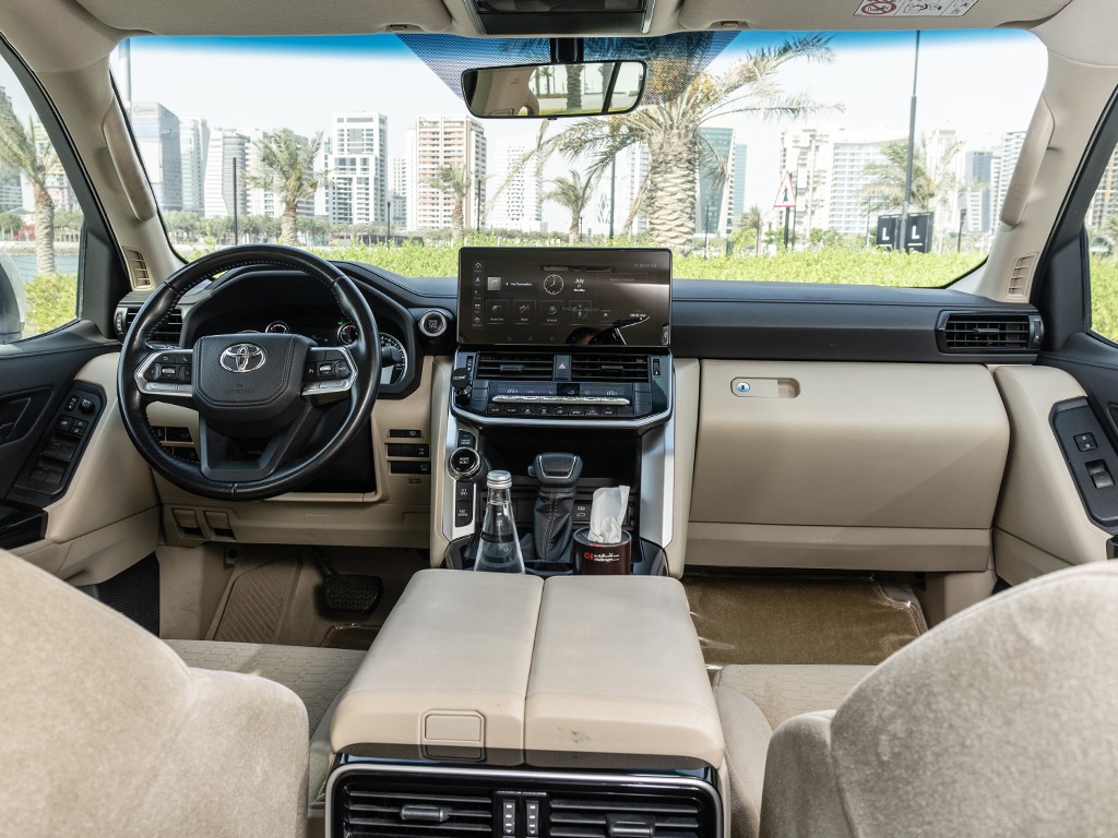 Toyota LC-GXR rental in doha qatar