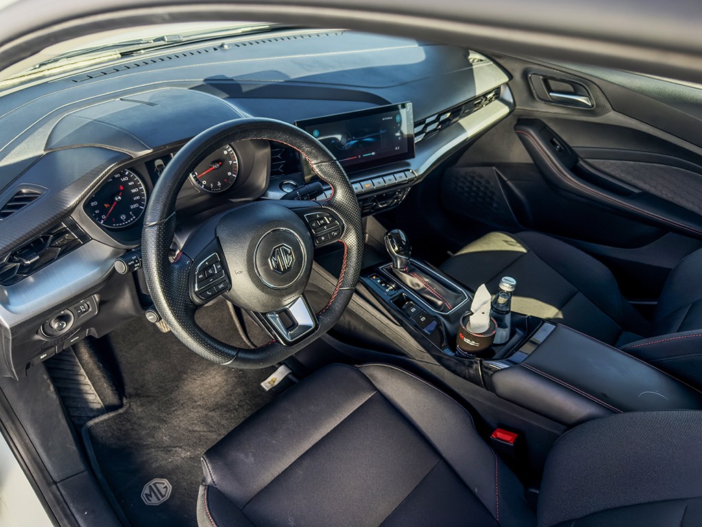 MG Car rental in doha qatar