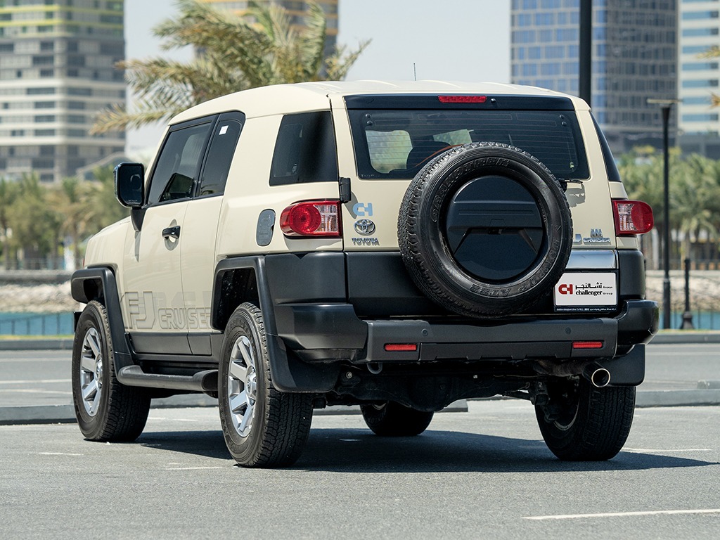 Toyota FJ Car rental in doha qatar