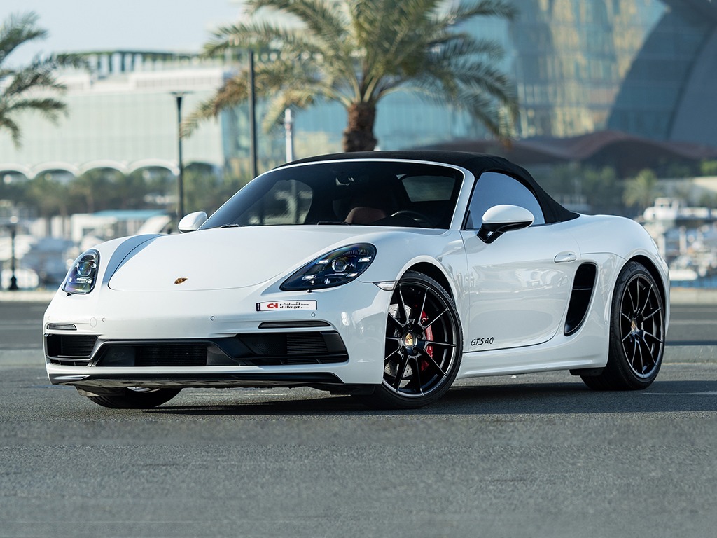 Porsche Boxter GTS rental in doha, qatar